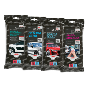 Ein Set mit vier Packungen Outdoor-Feuchttüchern